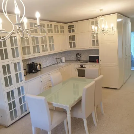 Appartement Evergreen 1 *