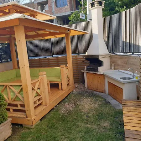 Апартаменты Evergreen 1